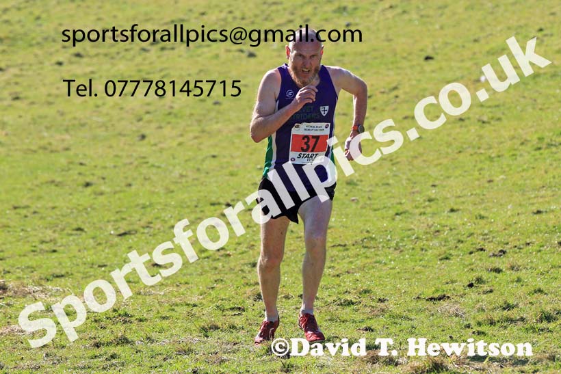 Senior and Masters Mens 2022 North Eastern Cross Country Relays, Farnley Farm, Peterlee.  Photo: David T. Hewitson/Sports for All Pics